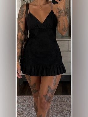 Black Sleeveless Ruffle-Hem Dress - Brand Unspecified